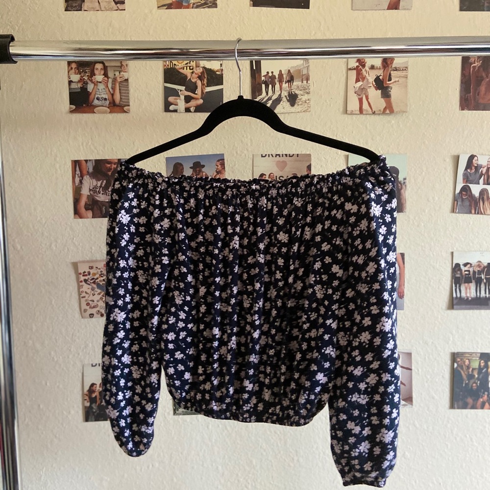 Brandy melville shirt